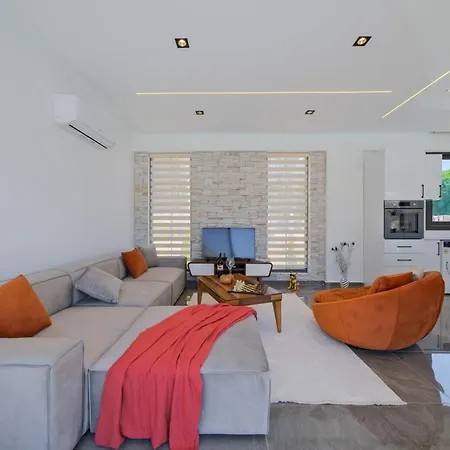 Villa Valyrian