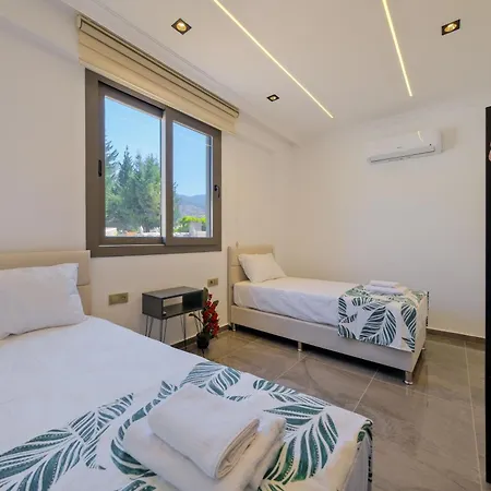 Valyrian Villa *