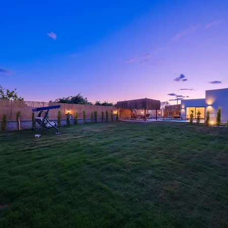 Valyrian Villa *
