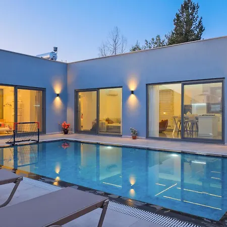 Villa Valyrian *