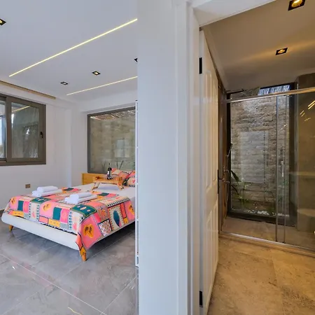 Valyrian Villa